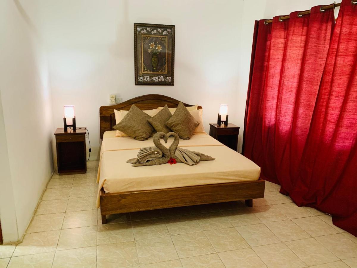 אנסה וולברט וילג' Chez May Paule מראה חיצוני תמונה